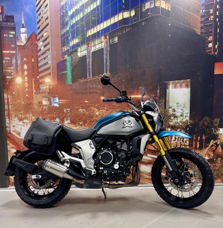 Offerta CL-X 700 ADV  concessionaria Toscana