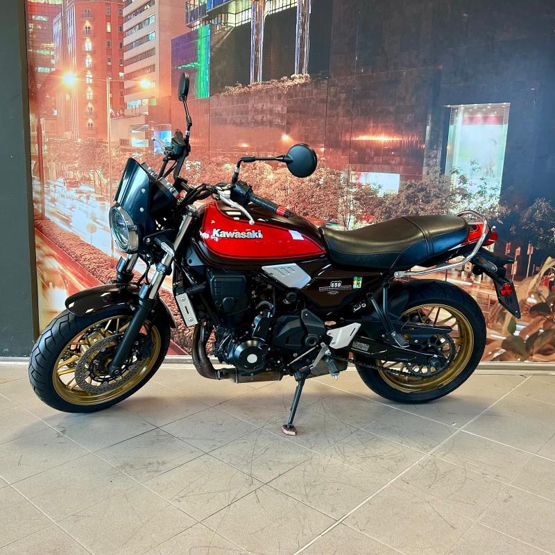Offerta Kawasaki Z650 RS  concessionaria Toscana
