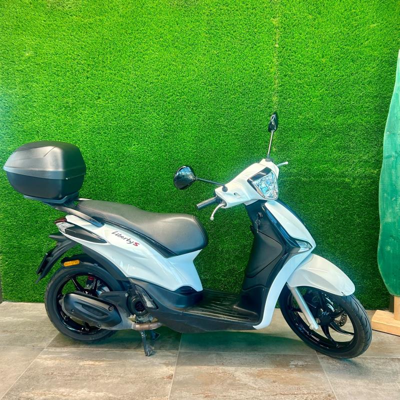 Offerta Piaggio Liberty 50   concessionaria Toscana