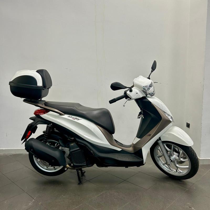 Offerta Piaggio Madley 150   concessionaria Toscana