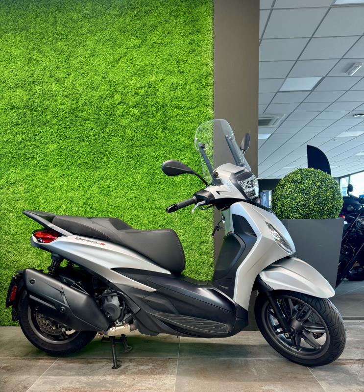 Offerta Beverly 400 S  concessionaria Toscana