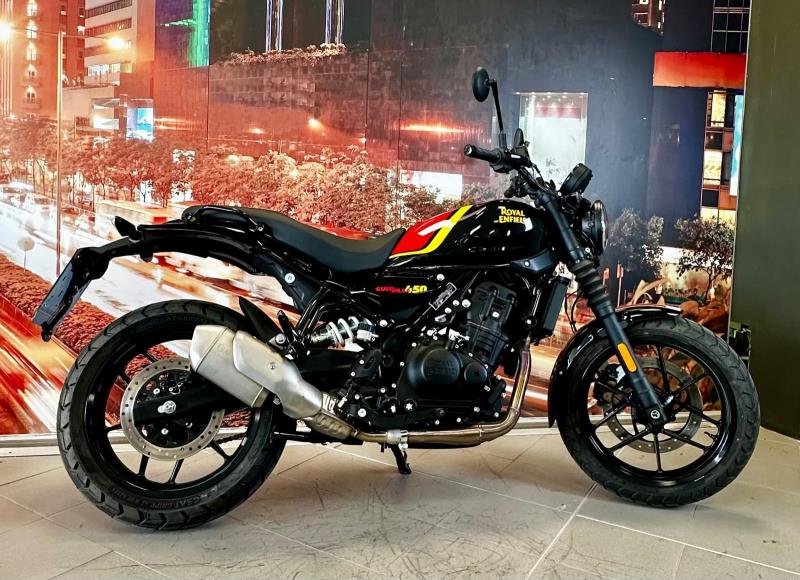 Offerta Royal Enfield Guerrilla 450   concessionaria Toscana
