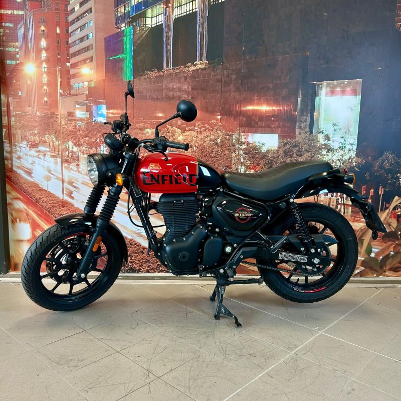 Offerta Royal Enfield HNTR 350  concessionaria Toscana