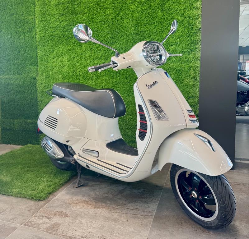 Offerta GTS Super 300  concessionaria Toscana