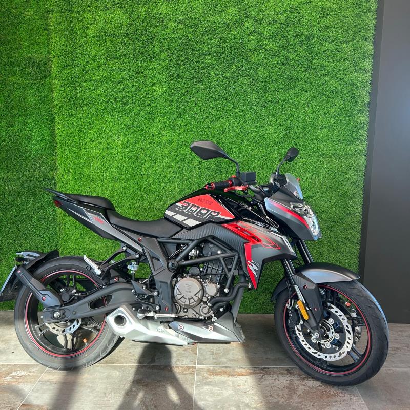 Offerta Voge Brivido 300  concessionaria Toscana