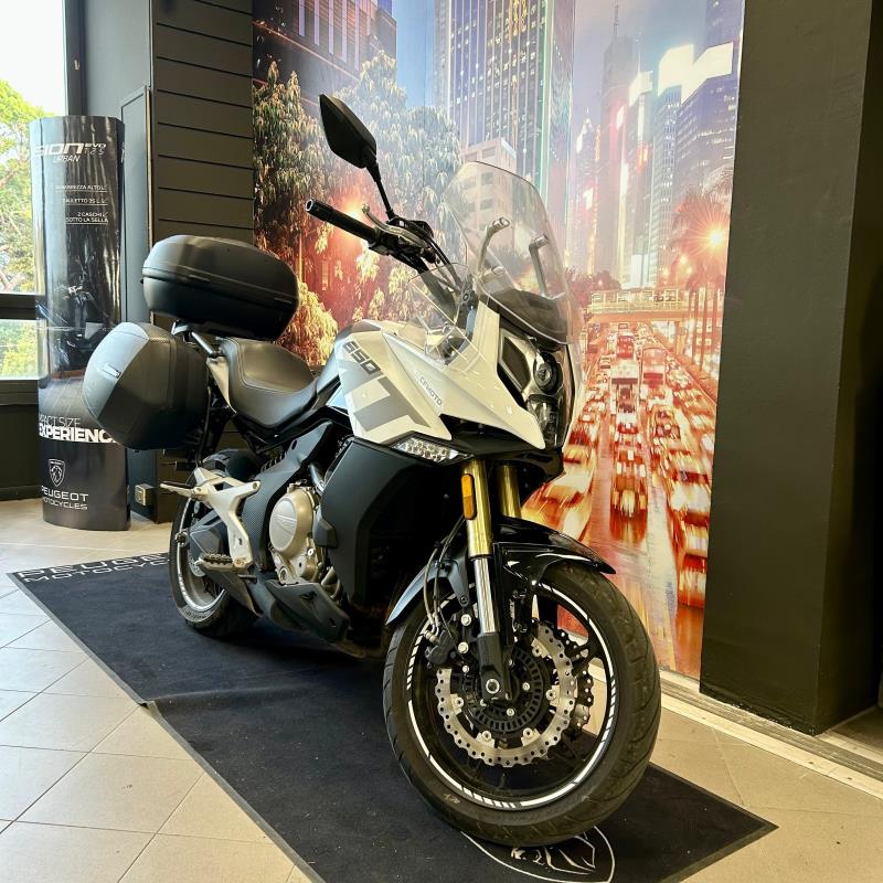 650 MTCF Moto MT 650 