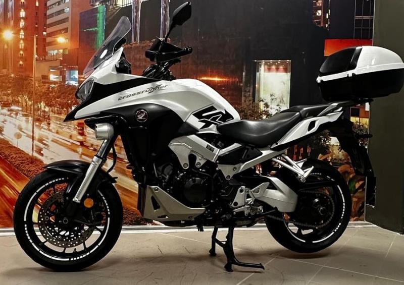 1Honda CrossRunner 800 