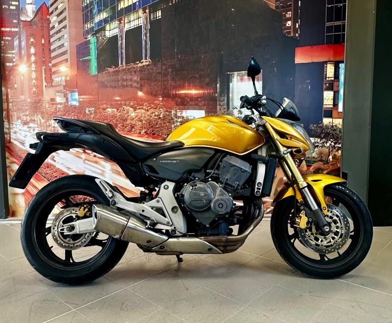 HORNETHonda Hornet 600 