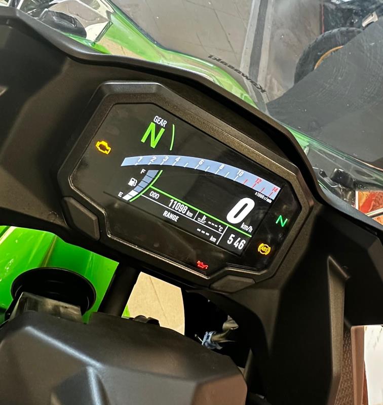 NINJA 500 SEKAWASAKI NINJA 500 SE