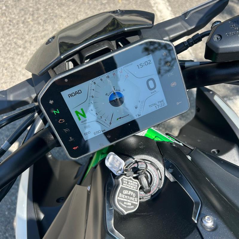 Z900Kawasaki Z900 -AZIENDALE 