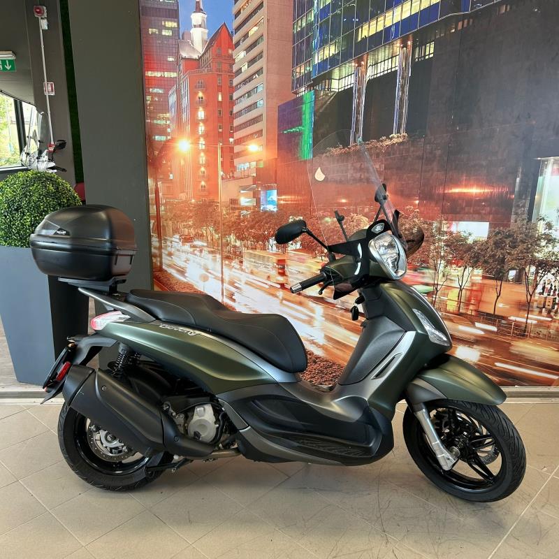 1PIAGGIO BEVERLY 350