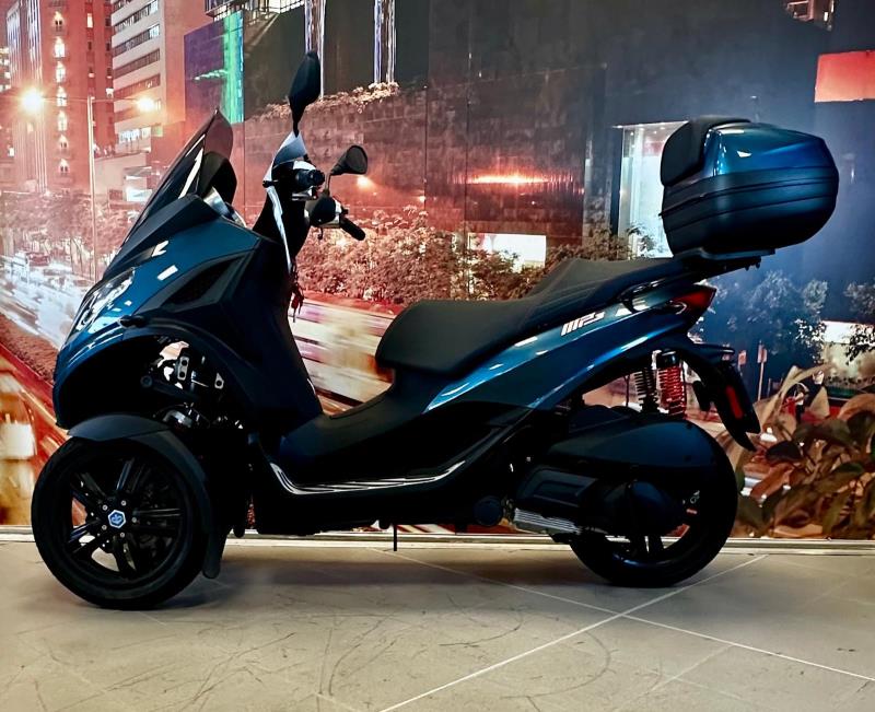 MP3 300 HPEPiaggio MP3 300 HPE 