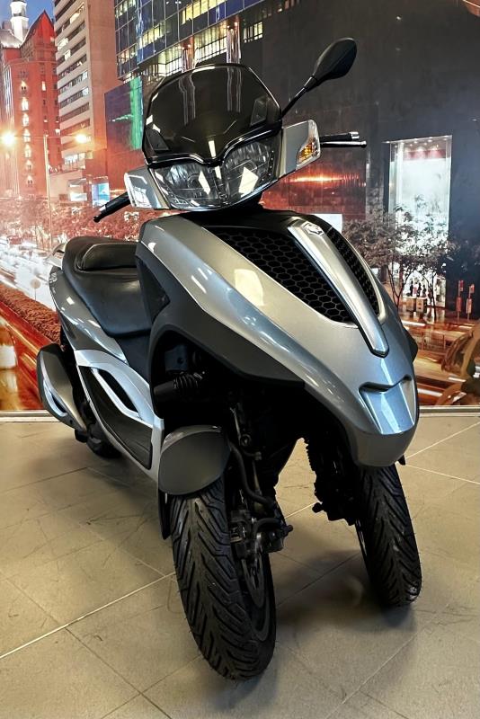 MP3 300 HPEPiaggio Mp3 300 hpe 