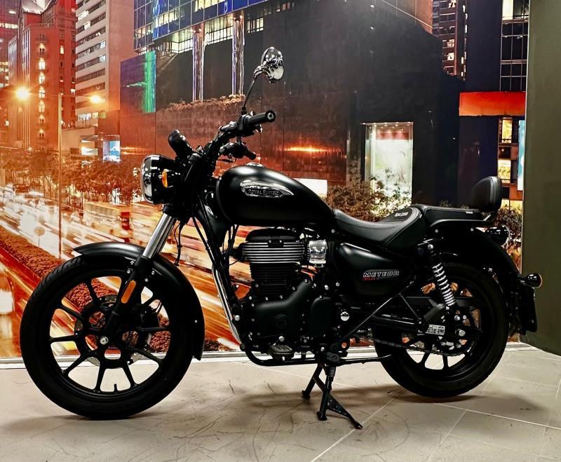 Meteor 350 - StellarRoyal Enfield Meteor Stellar 350