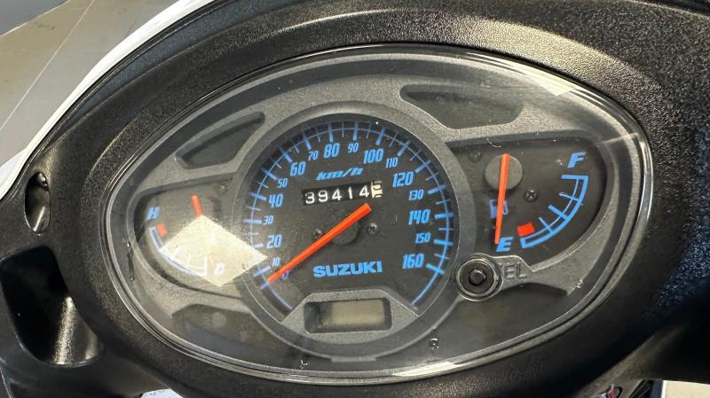 SixteenSuzuki Sixteen 150 