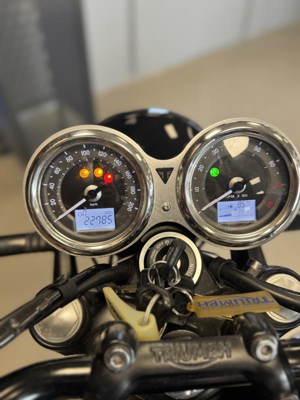 Bonneville Bonneville T100