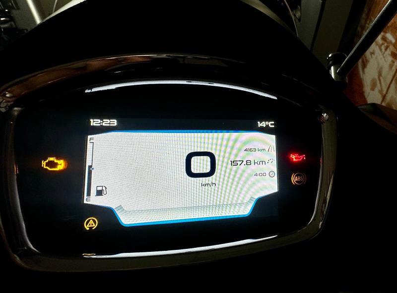 GTSVespa GTS 300 Super Tech 